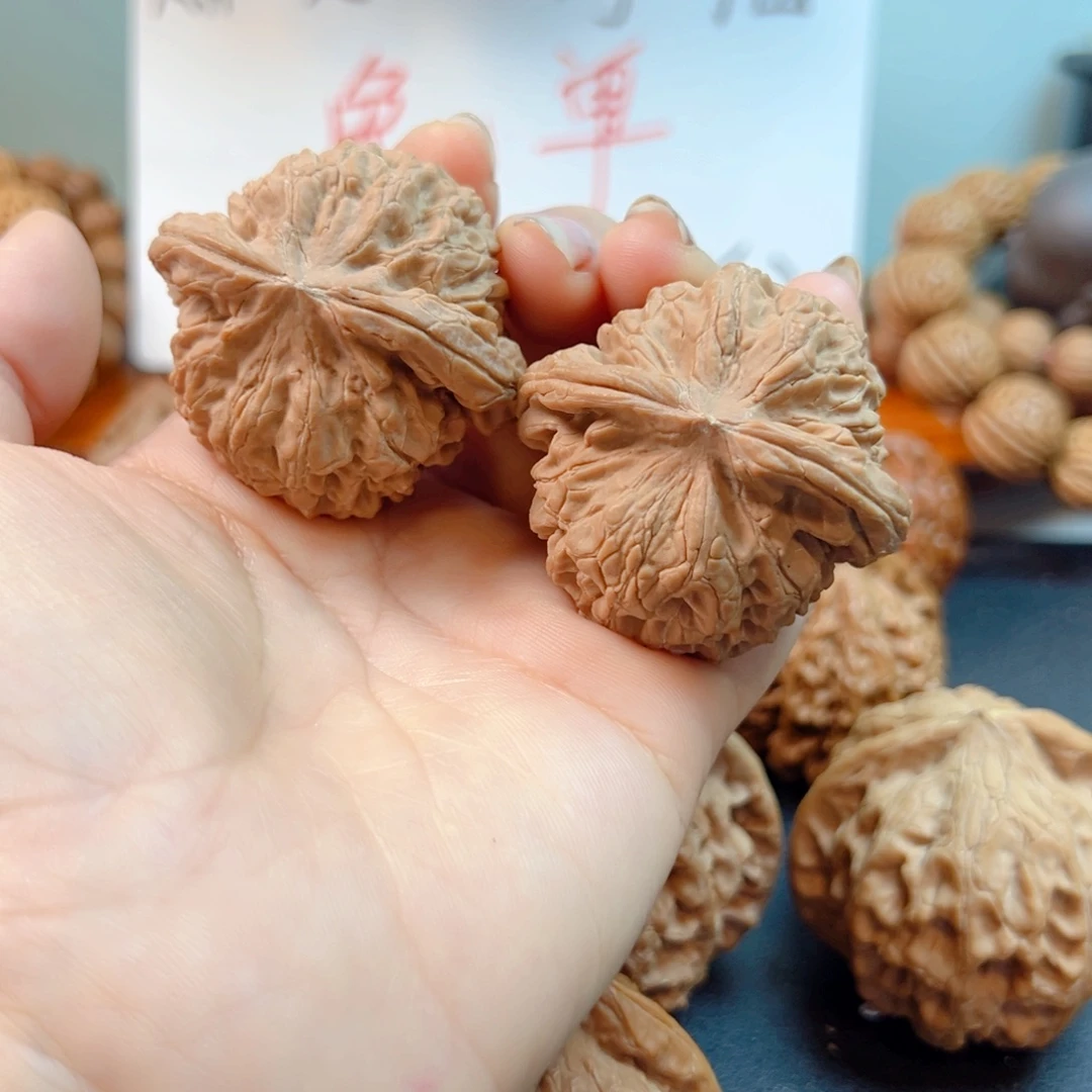 文玩核桃把件核王文玩手把件