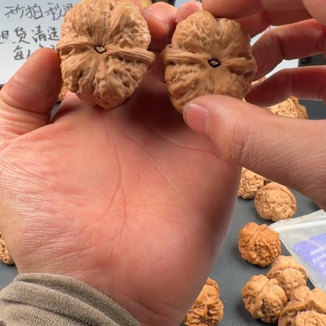 .***.吊坠文玩核桃蛤蟆的眼睛是真的好看啊我