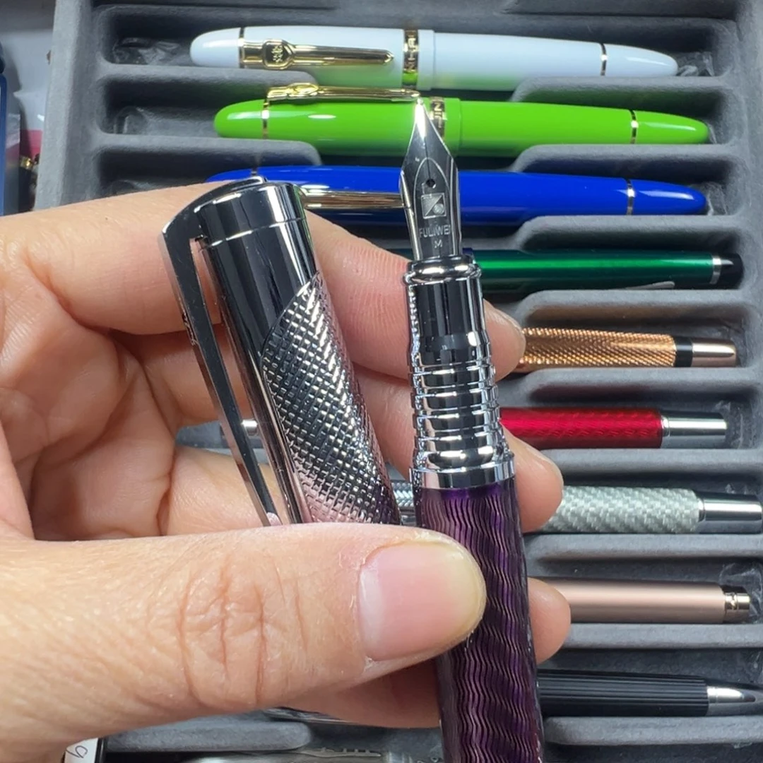 便携式富利文礼品笔紫色水波纹刻花拉丝
