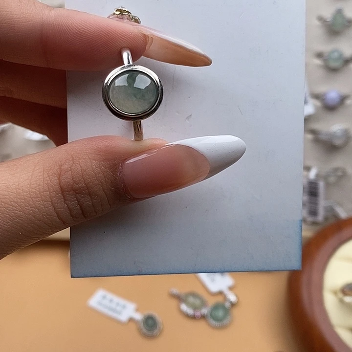 翡翠戒指银S925镶嵌111111