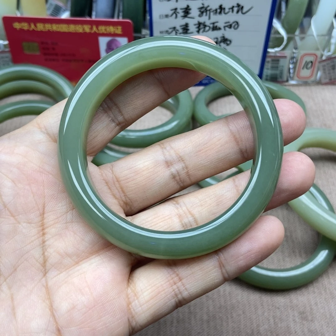 和田玉手镯未镶嵌糖*&