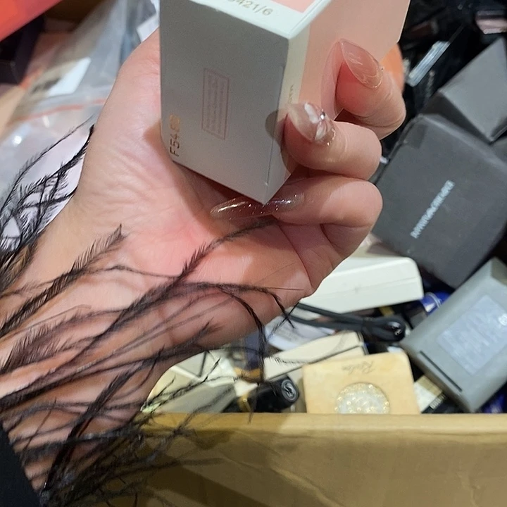 不***柚花岗石铁合金中古香水沐浴露持久留香
