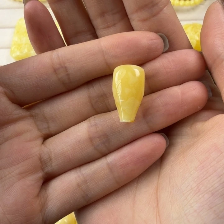 未镶嵌颈饰琥珀琥珀蜜蜡