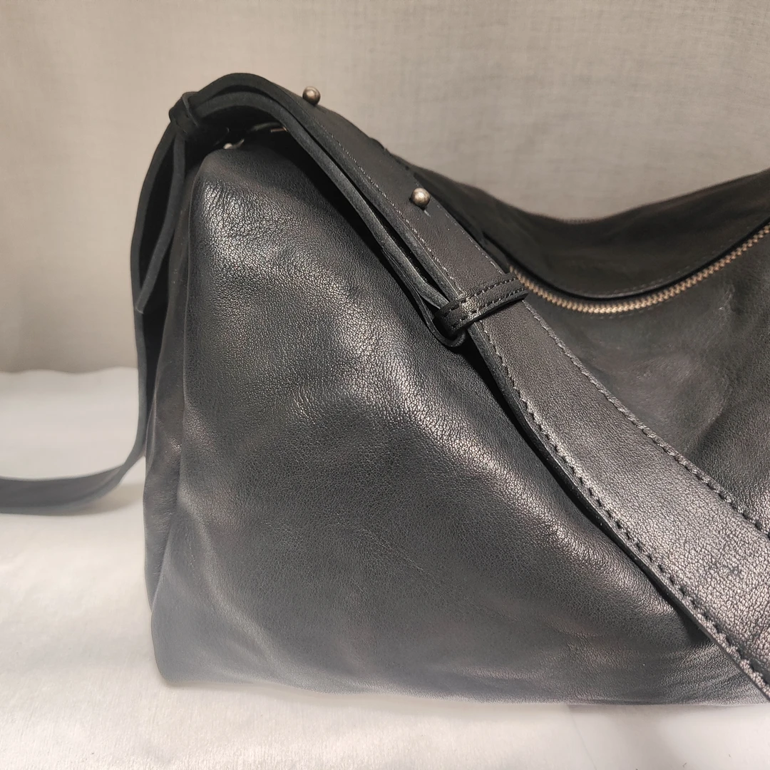 植油牛皮手抓纹做旧个性真皮斜挎女包单肩