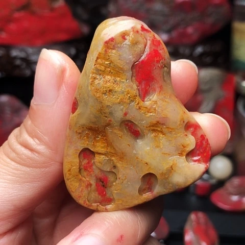 辉***昌化鸡血石昌化鸡血石原石