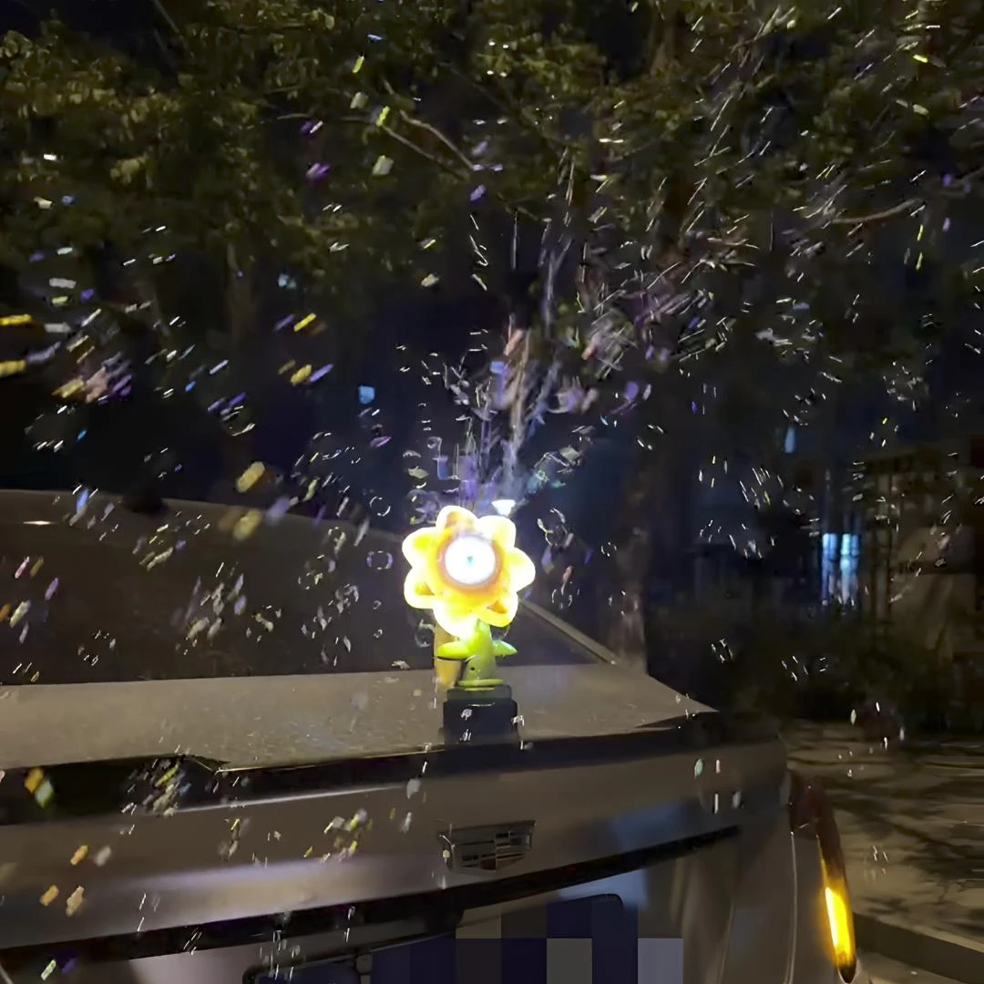 【视频款现货】远程控制车摆件向日葵泡泡机电动摇头车载尾部滴吐泡