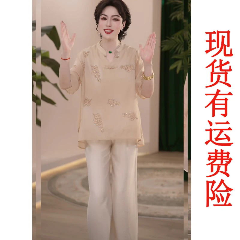 【现货】时尚洋气新款妈妈装T恤短袖上衣中年宽松刺绣花小衫