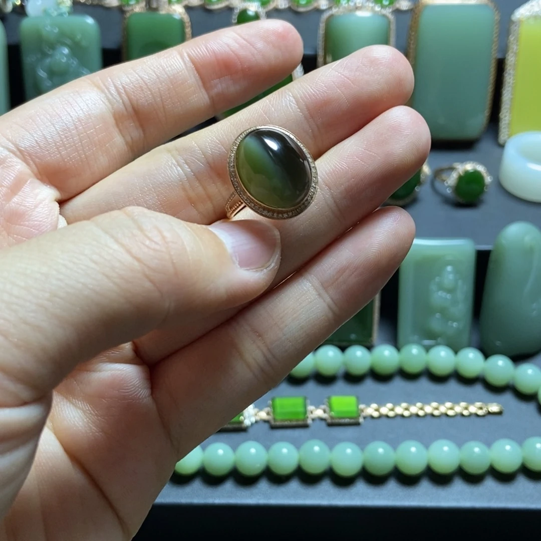 颈饰未镶嵌和田玉我*大