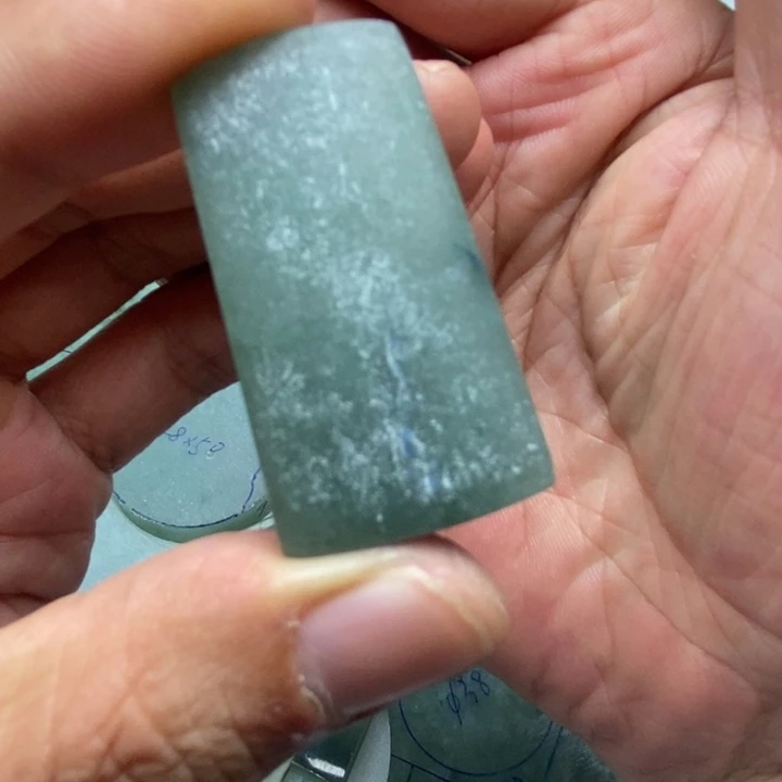 翡翠裸石毛料不包工