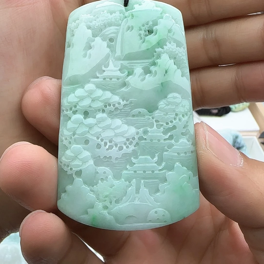 翡翠颈饰未镶嵌用****1翡翠