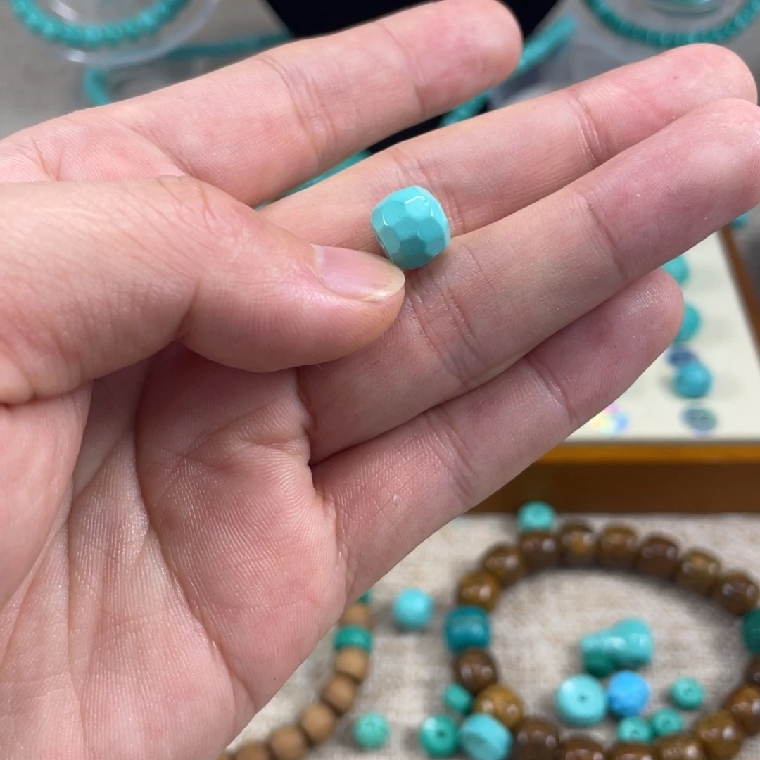 好***连原生态湖北矿小配饰，直径10