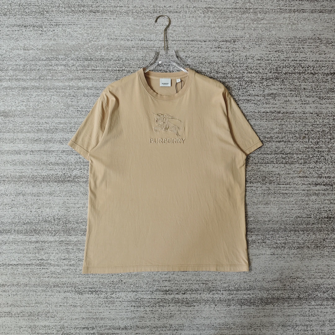 99新 BURBERRY/博柏利 纯色字母战马刺绣圆领短袖T恤/S码＃6570