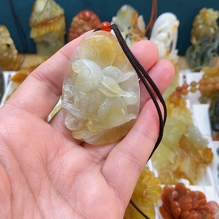 蛇纹石玉合金颈饰
