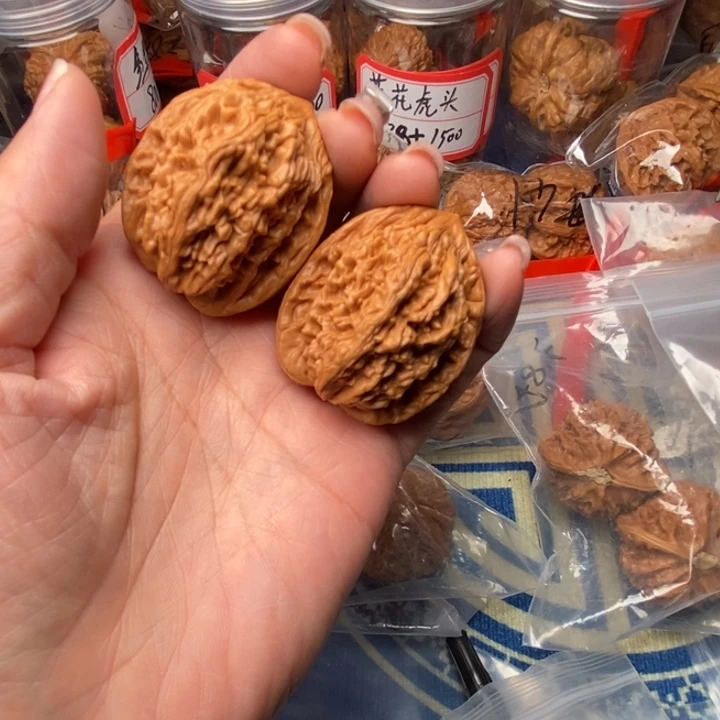 桃核吊坠虎头36全品