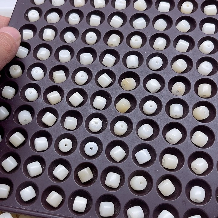 白玉菩提吊坠微瑕8-7白玉直切100颗卡灯牌宠100颗