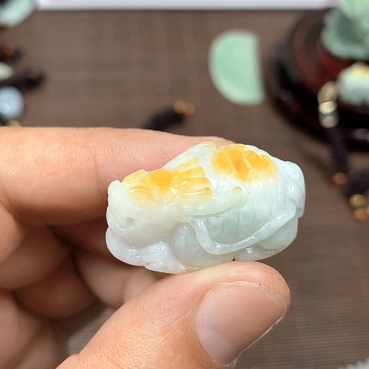 颈饰未镶嵌翡翠天然翡翠玉A货配证书