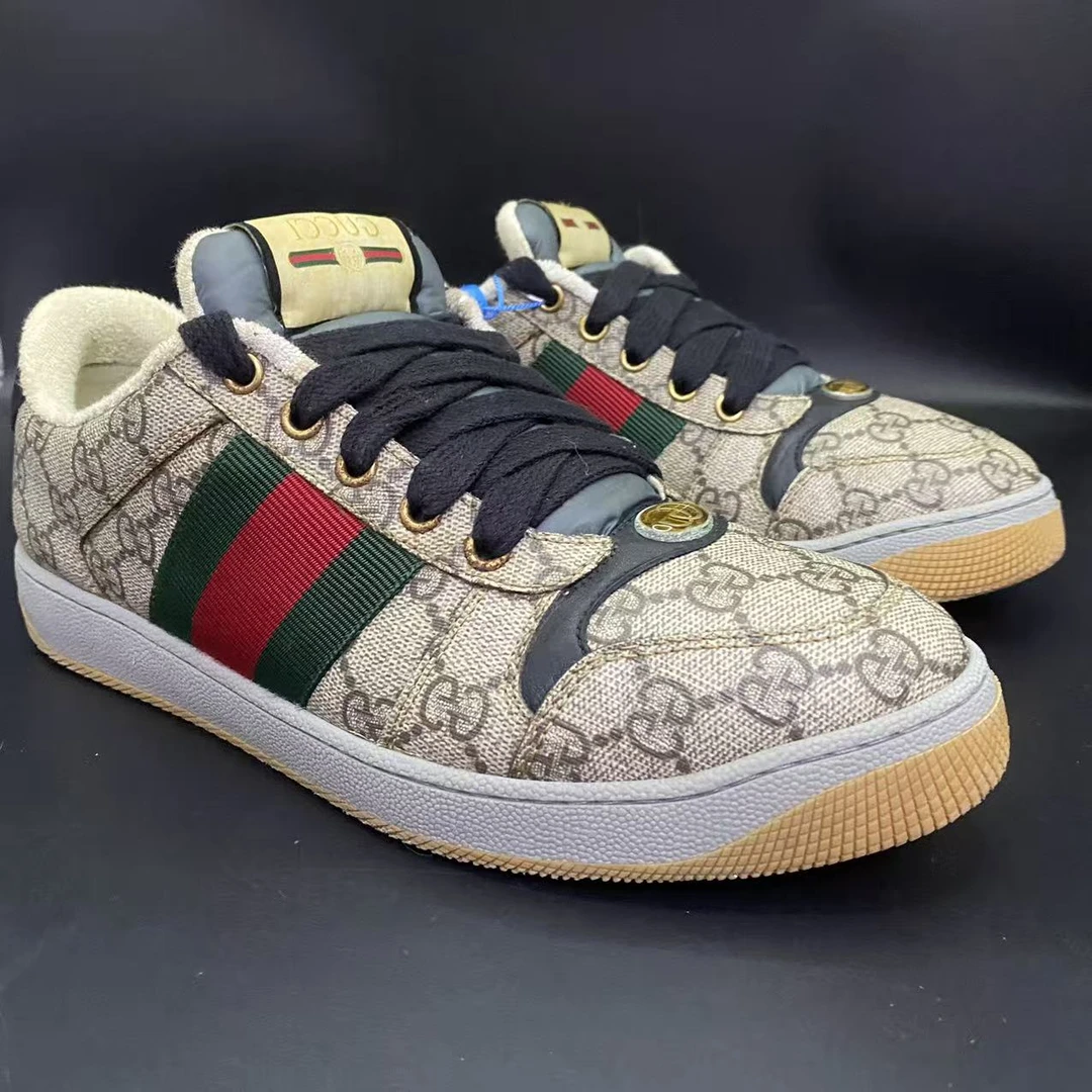 95新 GUCCI/古驰 【AO特惠】39.5欧码 男士棕老花脏脏833