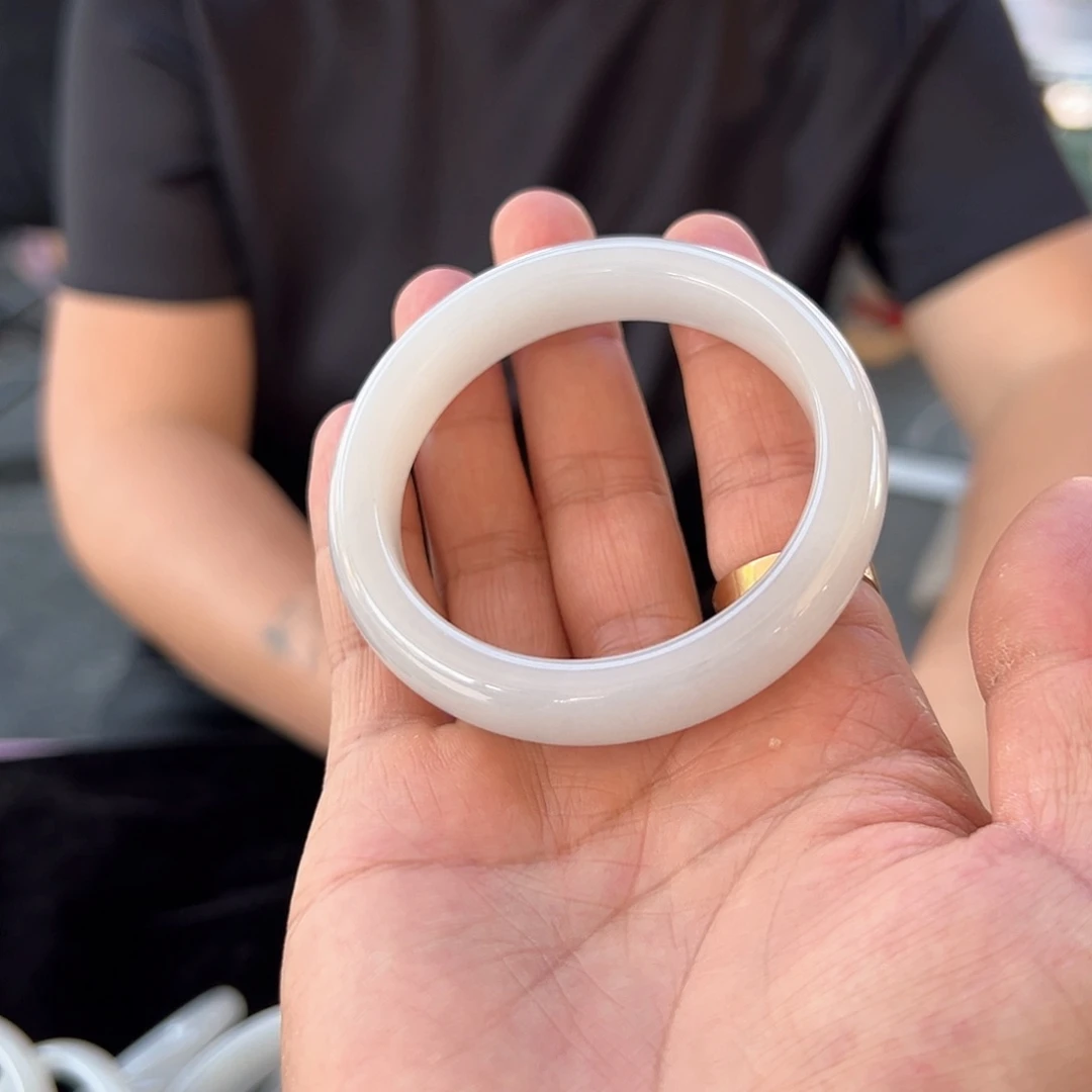 和田玉手镯未镶嵌老坑冰烟紫