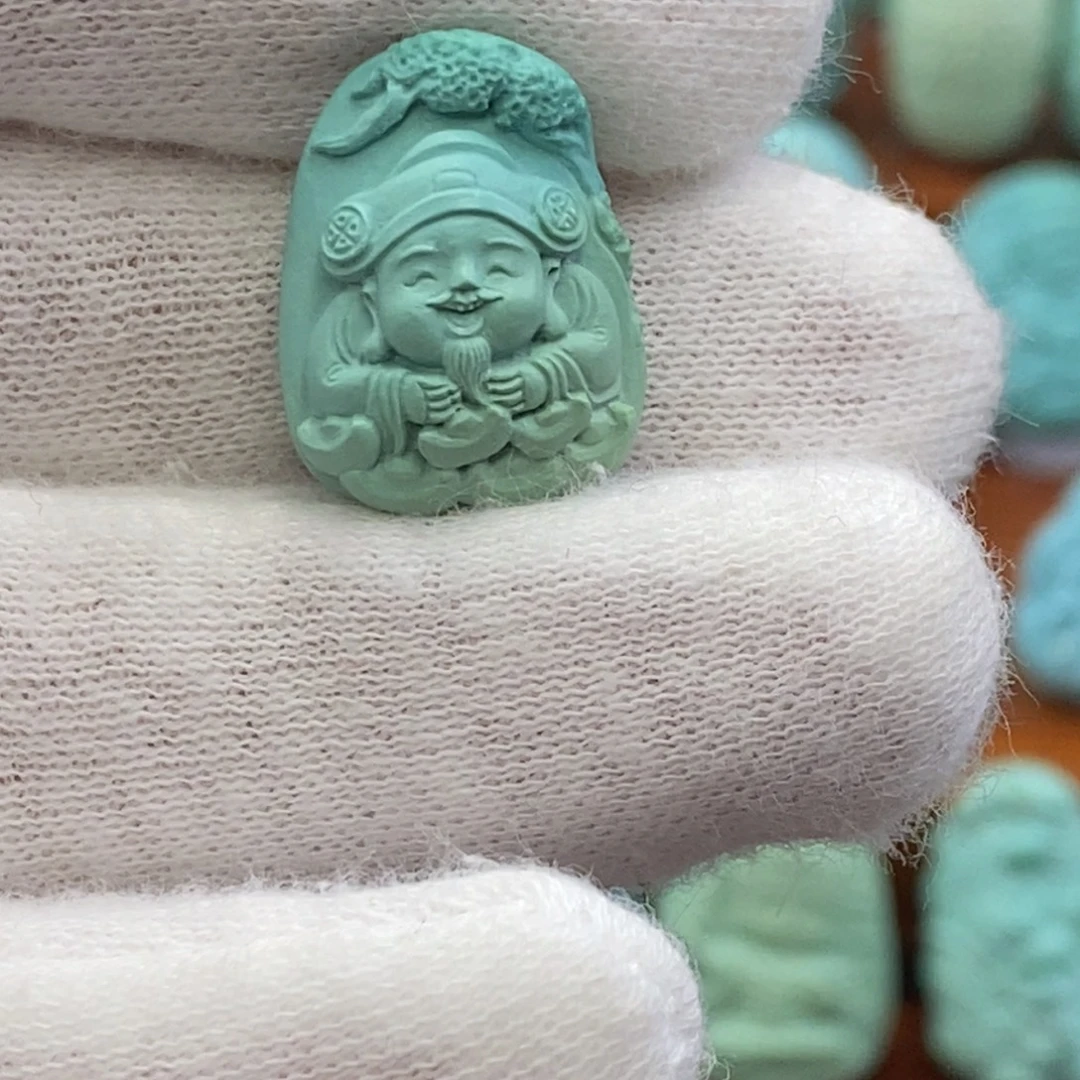 绿松石未镶嵌珠宝奇石