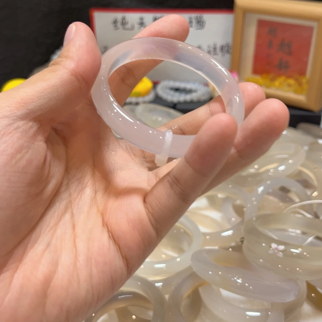 手镯玛瑙/玉髓未镶嵌月***u256