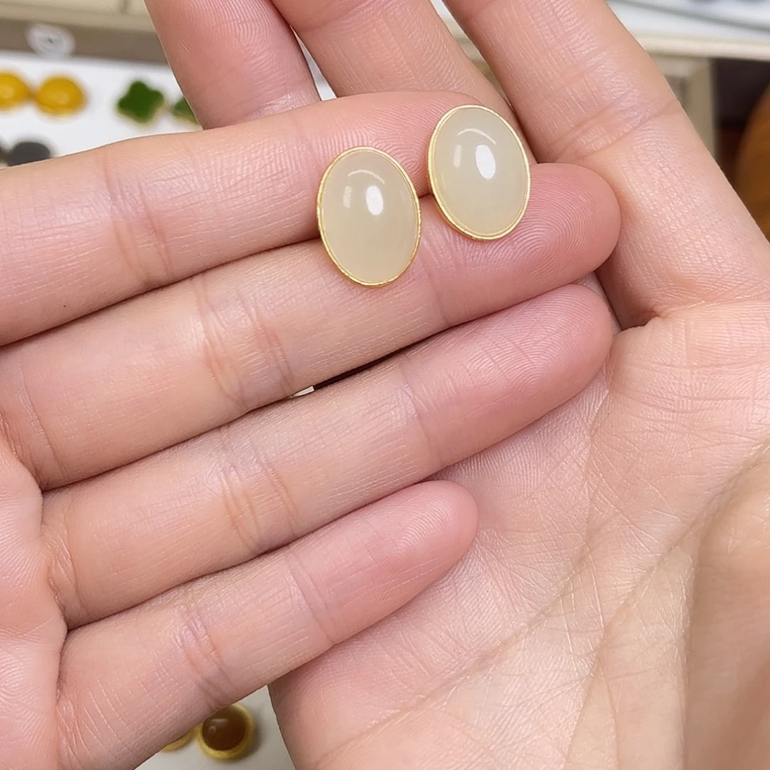 和田玉银S925镶嵌耳饰