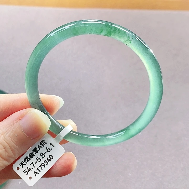 【闪购商品】未镶嵌手镯翡翠
