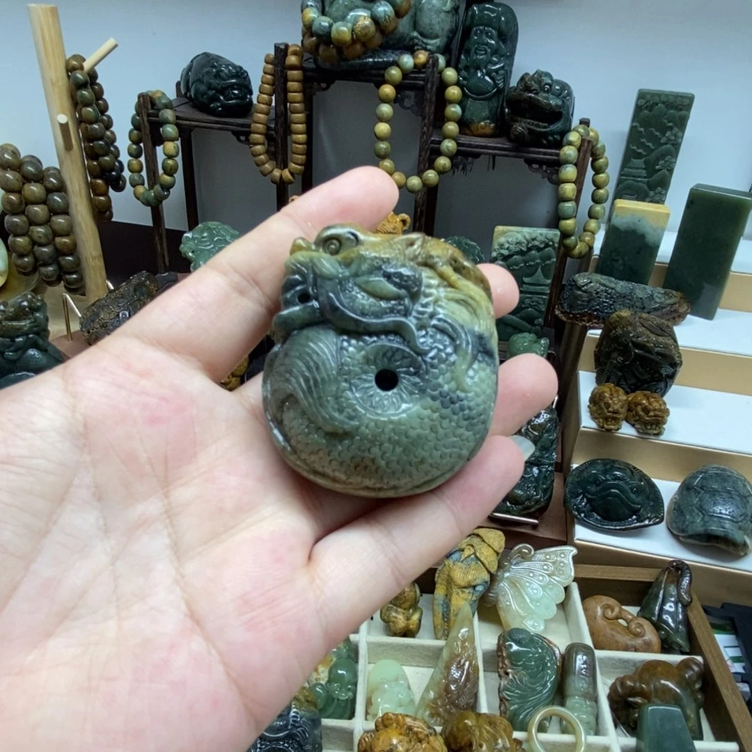 岫岩河磨玉（透闪石质玉）未镶嵌把件归*