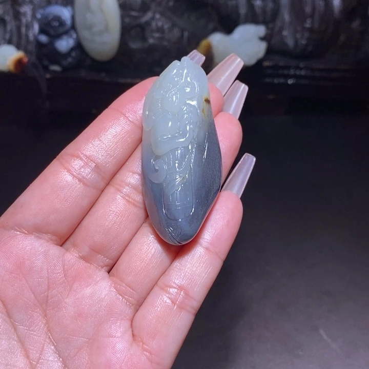 无***为和田玉未镶嵌颈饰