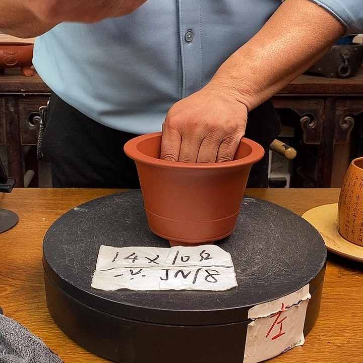 紫砂花盆货号一只JN78