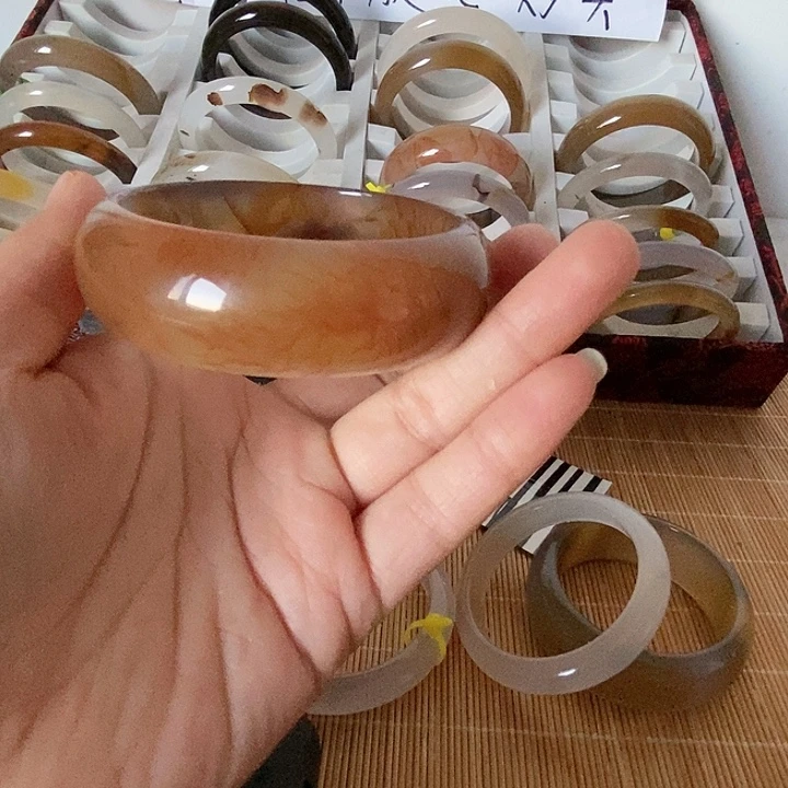 玛瑙/玉髓未镶嵌手镯