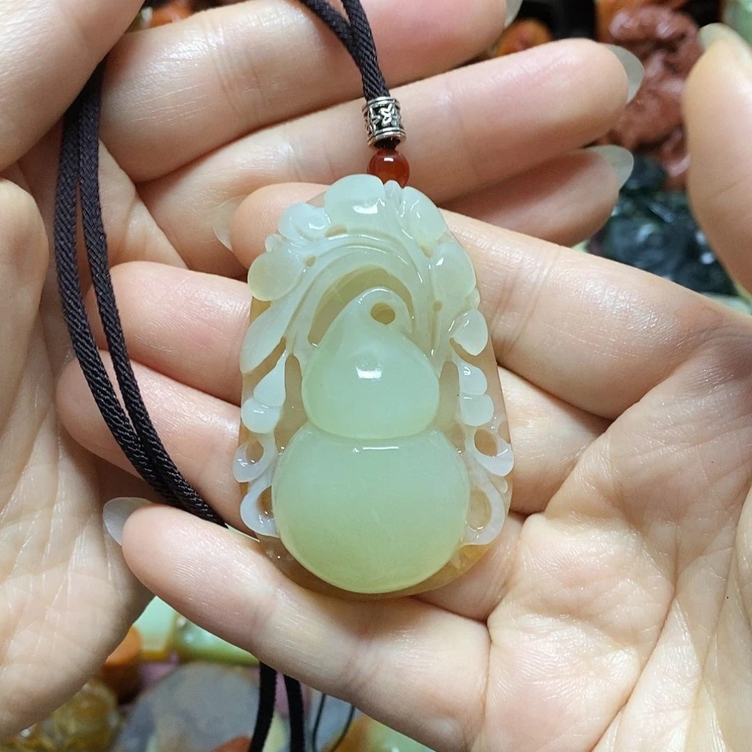 小***妹岫玉未镶嵌吊坠(赠链)