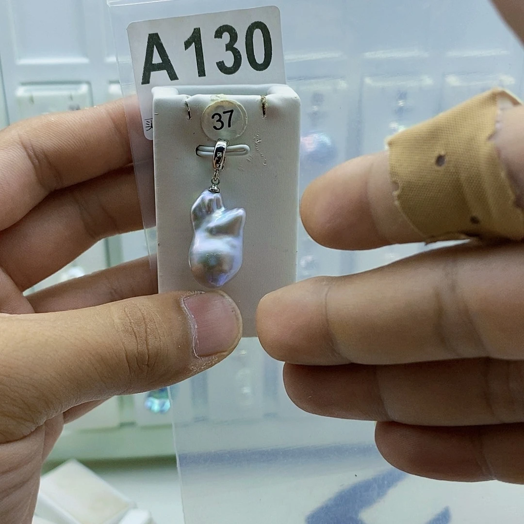 淡水珍珠合金颈饰