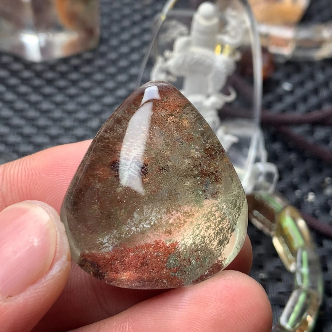 水晶颈饰未镶嵌流**云