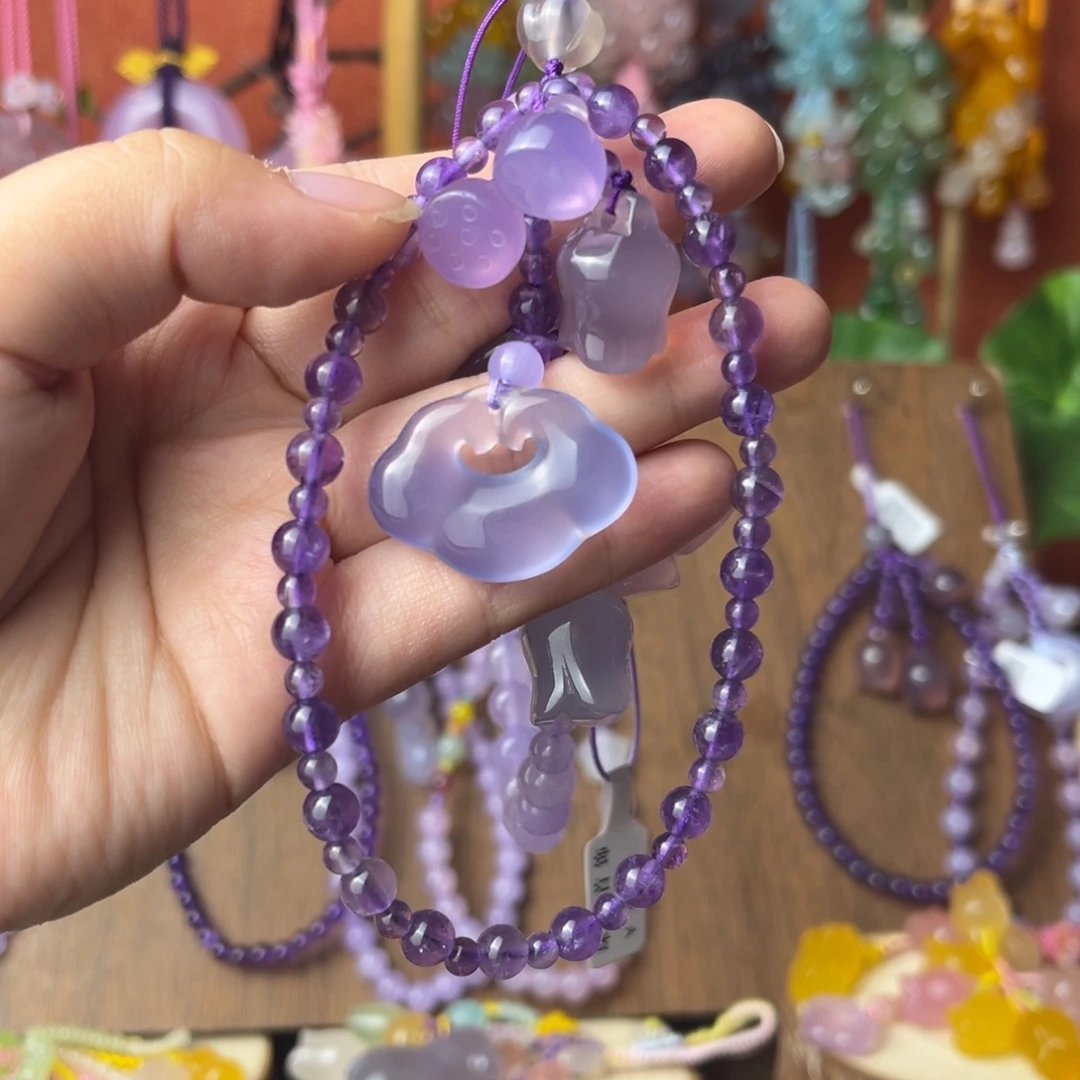 紫色如意锁串珠手机挂件