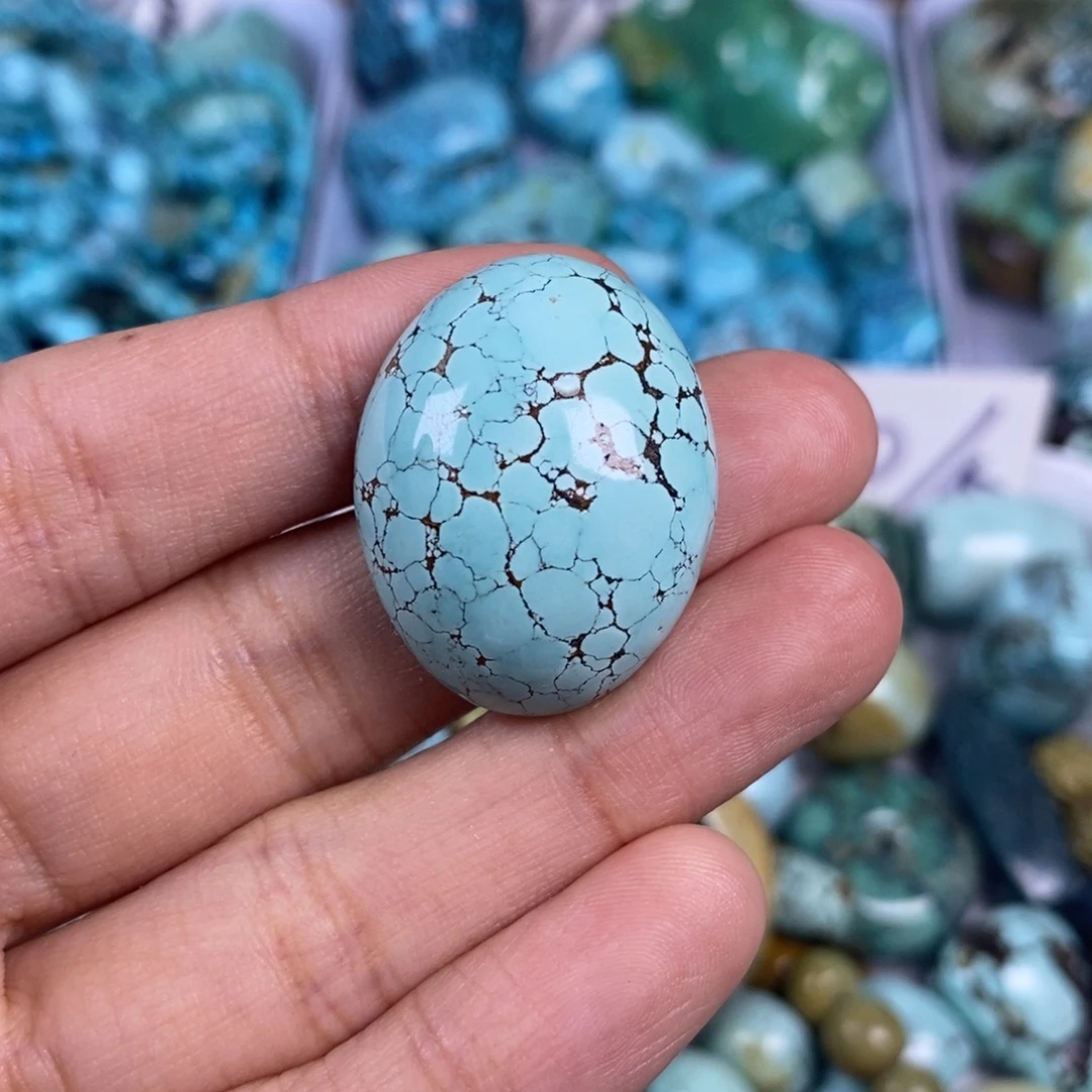 绿松石未镶嵌颈饰