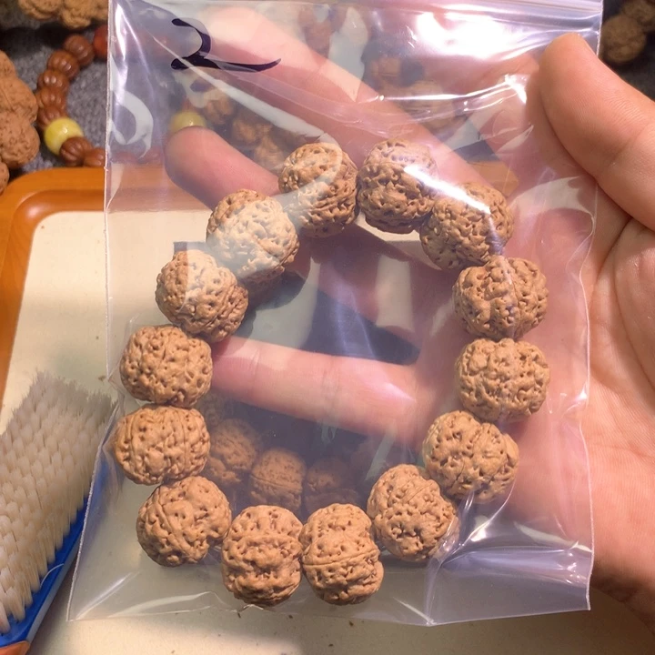 吊坠金刚菩提阿***ě2。
