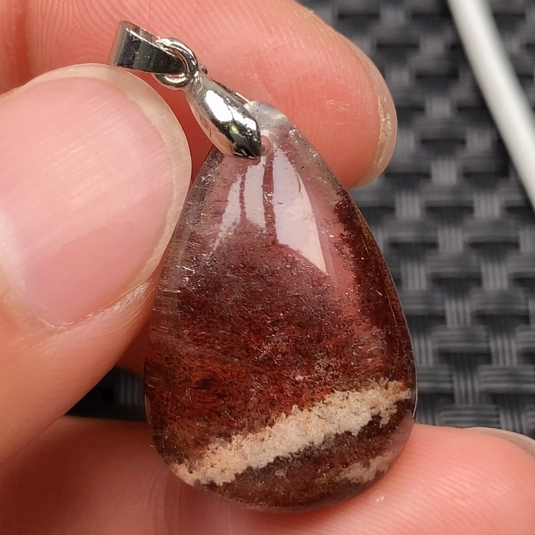 未镶嵌颈饰水晶深****S