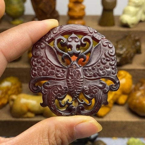 蛇纹石玉未镶嵌颈饰96