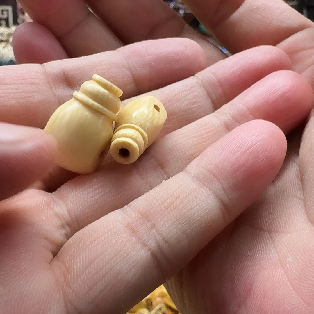 陈***庆骆驼牙吊坠火爆火爆火爆火爆