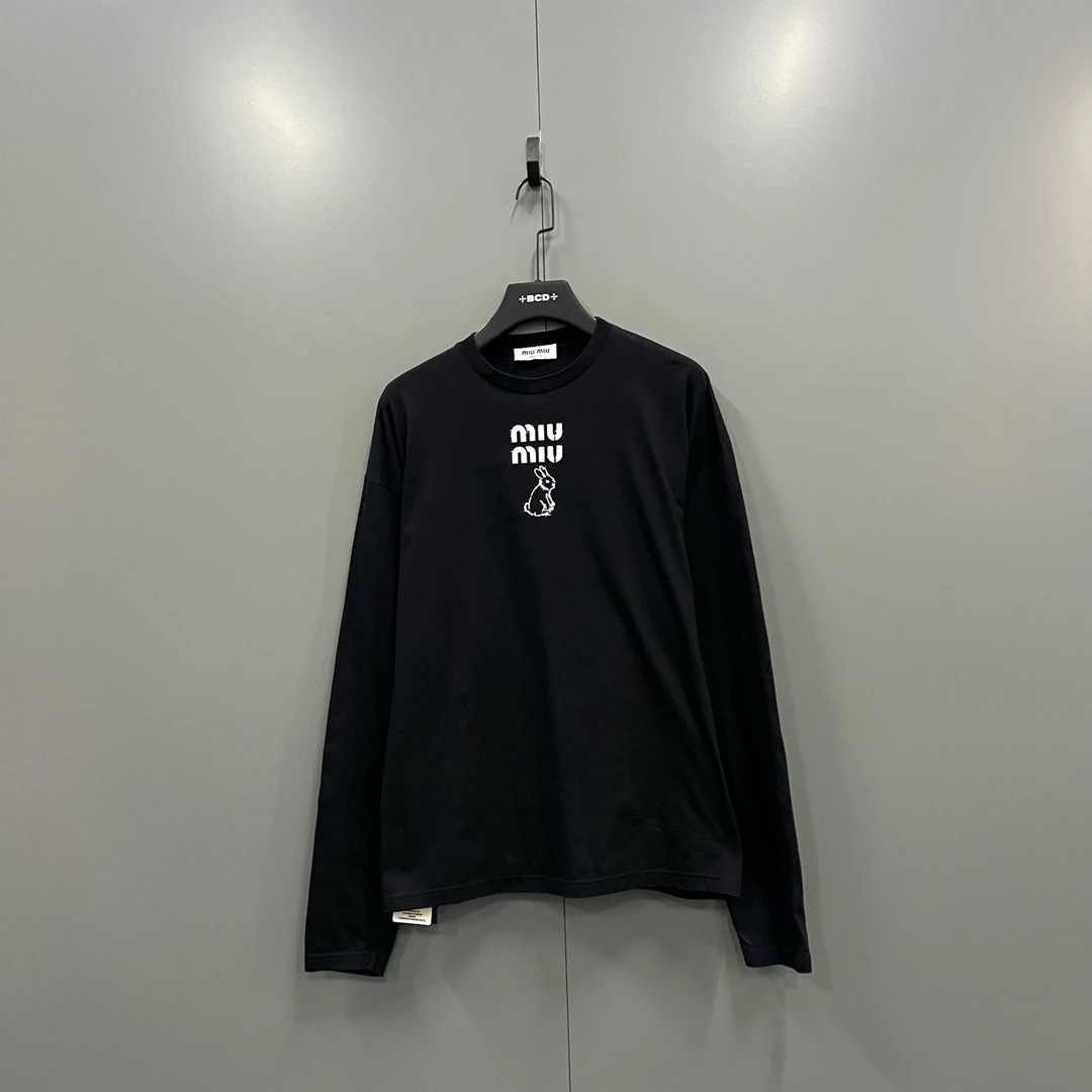 95新 MIU MIU/缪缪 春节限定系列 黑色字母兔子印花长袖 S码/95新