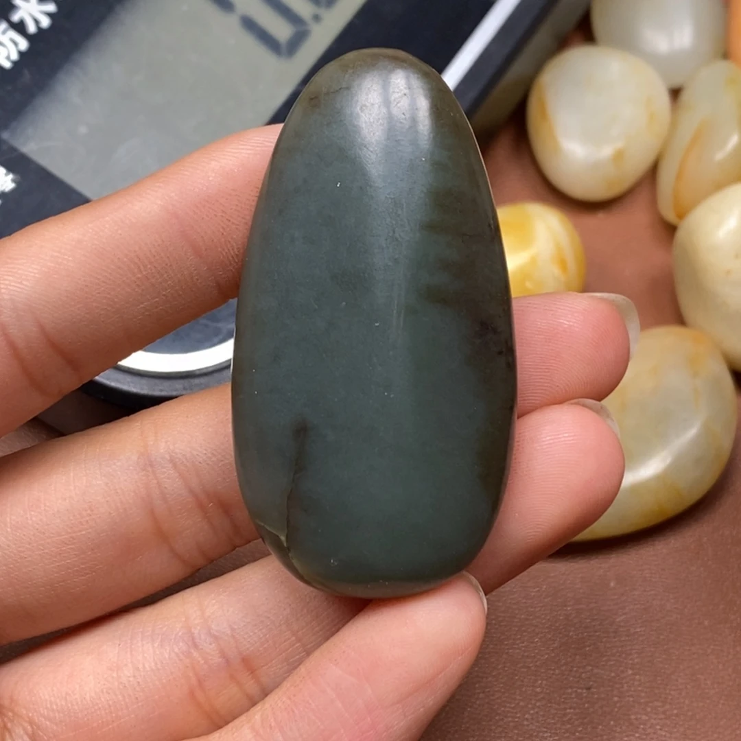 和田玉（糖玉）未镶嵌挂件