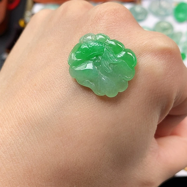 翡翠吊坠(不含链)未镶嵌荷叶