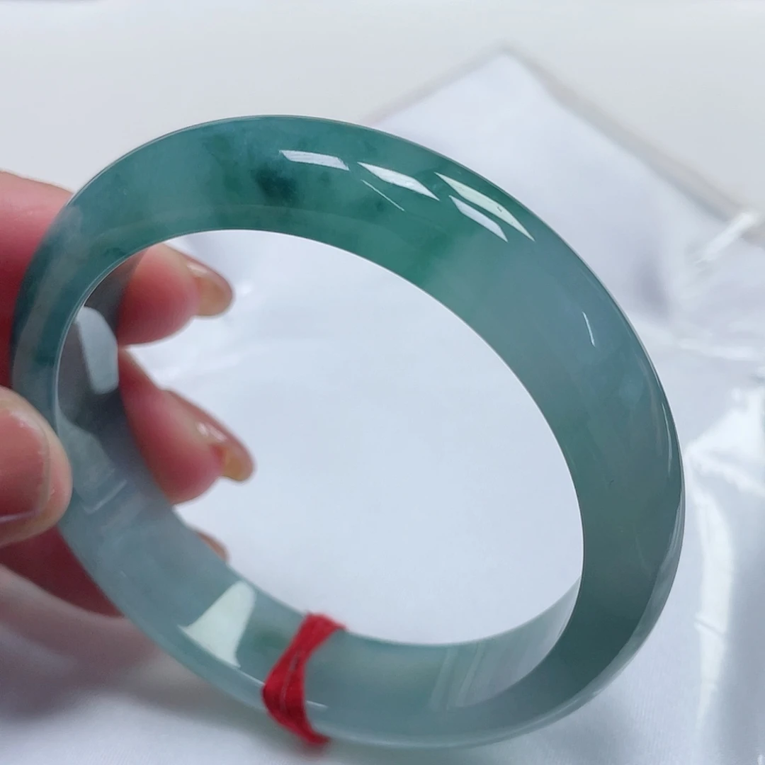 翡翠手镯未镶嵌缅甸翡翠