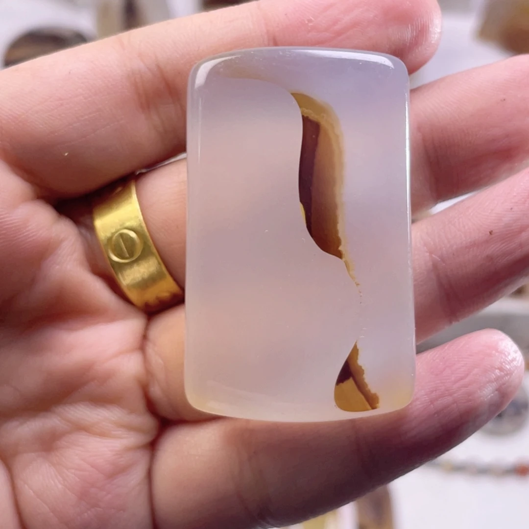 玛瑙/玉髓未镶嵌珠宝奇石