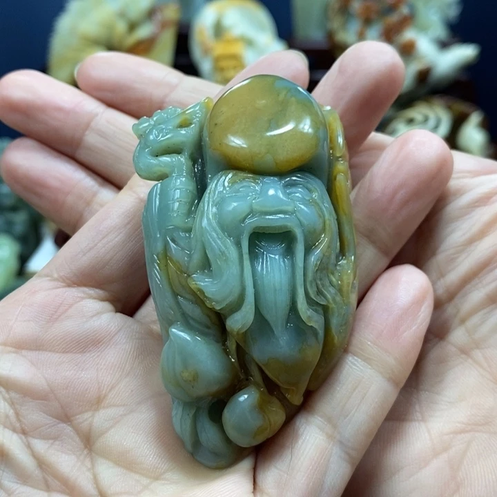 未镶嵌蛇纹石玉珠宝奇石