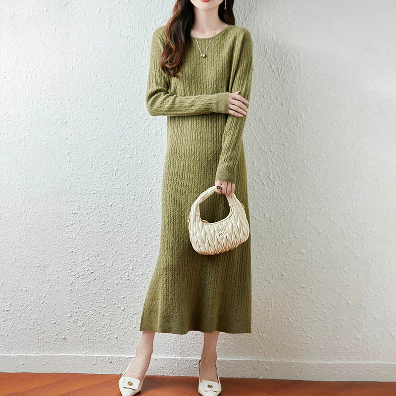 100纯羊毛秋冬长款扭花圆领连衣裙
