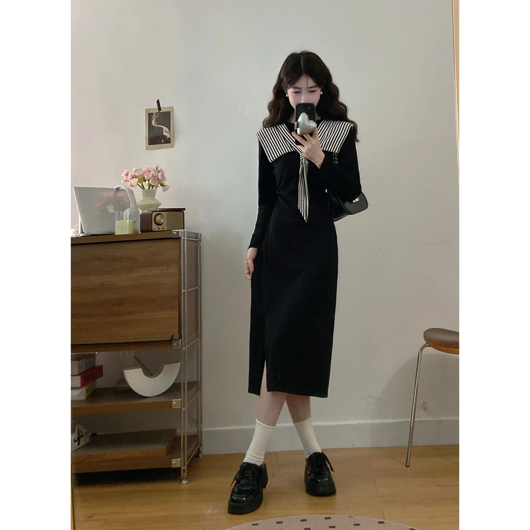 MO88ZSPF秋季新款大码女装设计感学院风海军领时尚减龄连衣裙