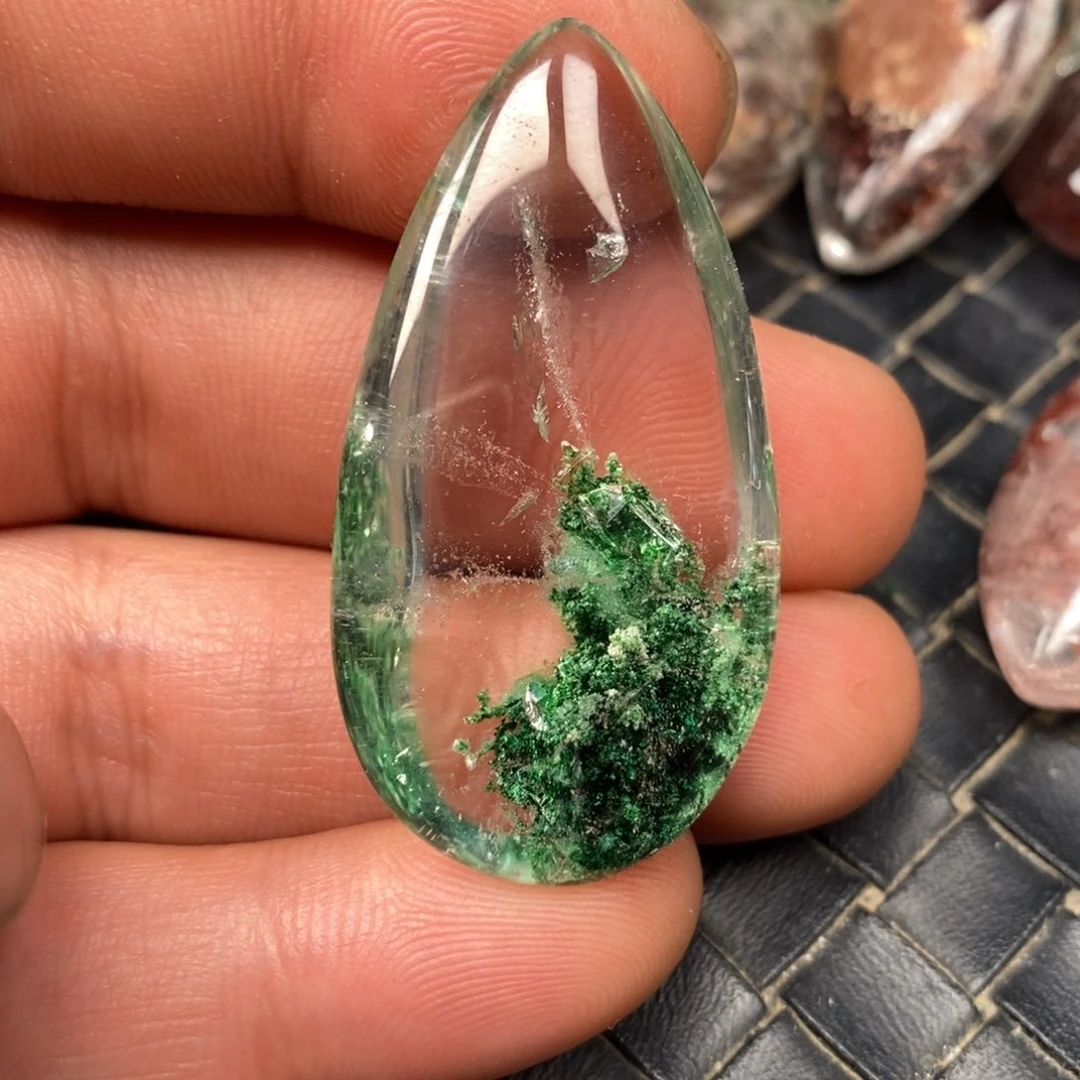 水晶颈饰未镶嵌h****r水晶挂坠