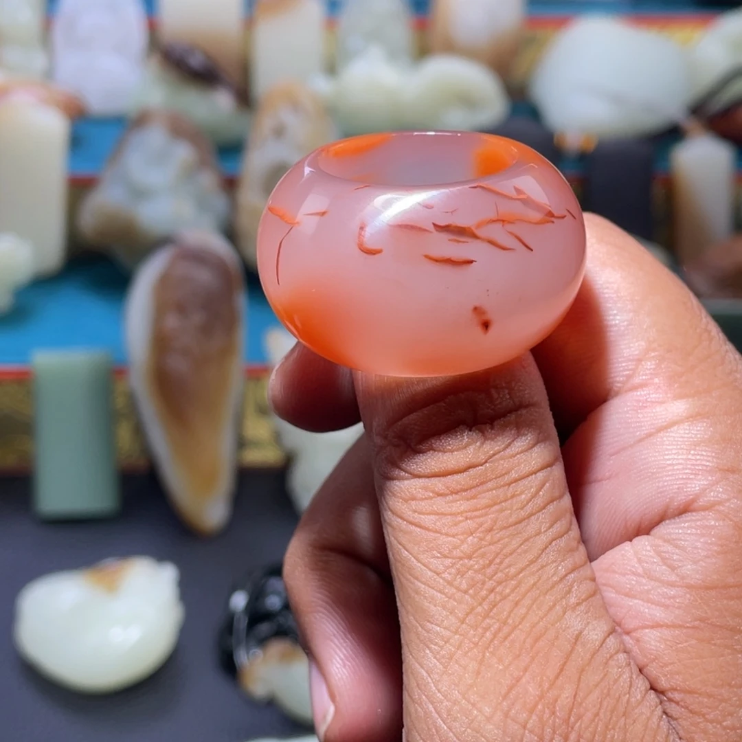 和田玉未镶嵌把件