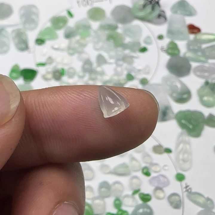 定制翡翠未镶嵌天***猫翡翠